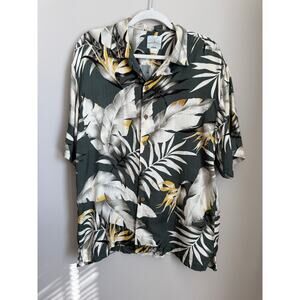 Tommy Bahama Relax 100% Silk Hawaiian Shirt Men’s Medium| Resortwear Cabana